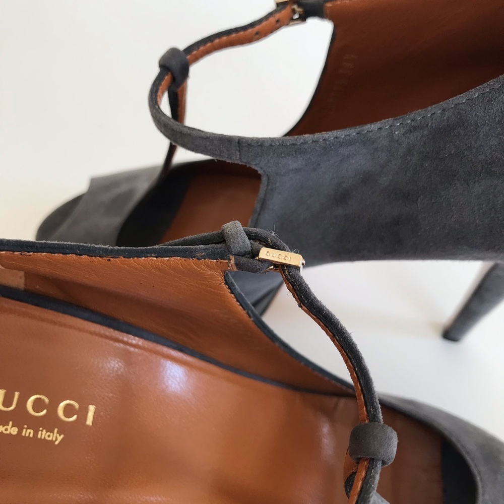Gucci Betty Peep Toe T Strap High Heel Suede Platform Pumps Gray Sze IT 38.5 NIB - Picture 10 of 16